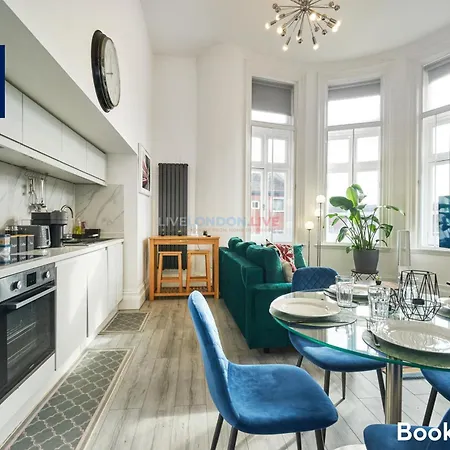 Last-Minute Specials L Sleeps Up To 4 Guests L One-Bedroom Apartment With King Bed And High Ceilings Near Camden By Live London Short Lets & Serviced Accommodation